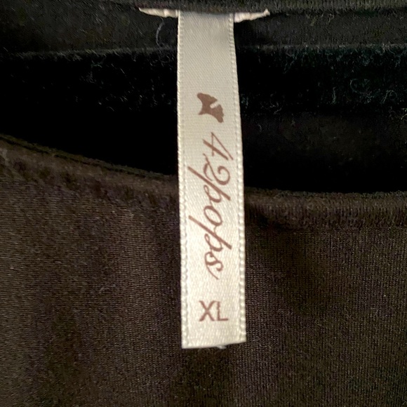 42 Pops XL Black Tunic top or mini dress - Picture 3 of 3